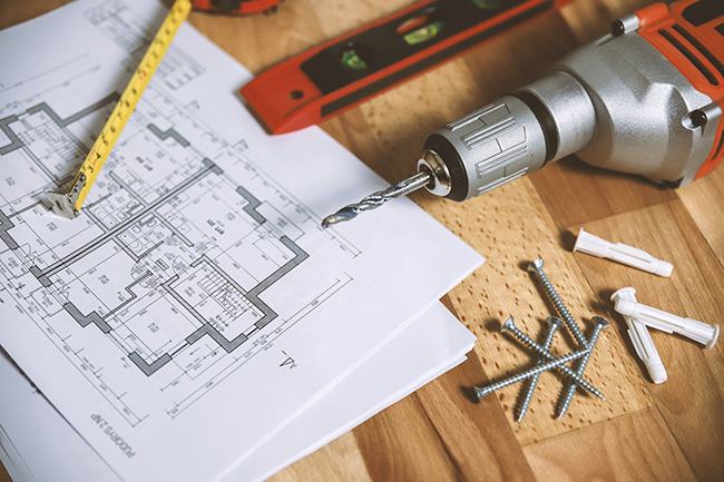 7 Questions to Ask Before Hiring a General Contractor | Facts & Trends