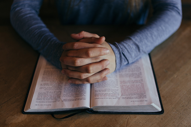 10 Ways to Pray for Your Pastor During the COVID-19 Outbreak | Facts &  Trends